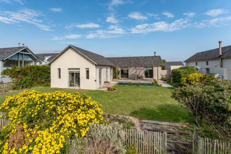 3 Bedroom Property for Sale in Lake Michelle Western Cape